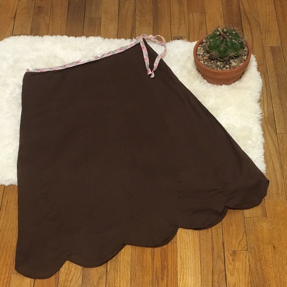 American Eagle Outfitters Dresses & Skirts - American Eagle Brown Scalloped Skirt